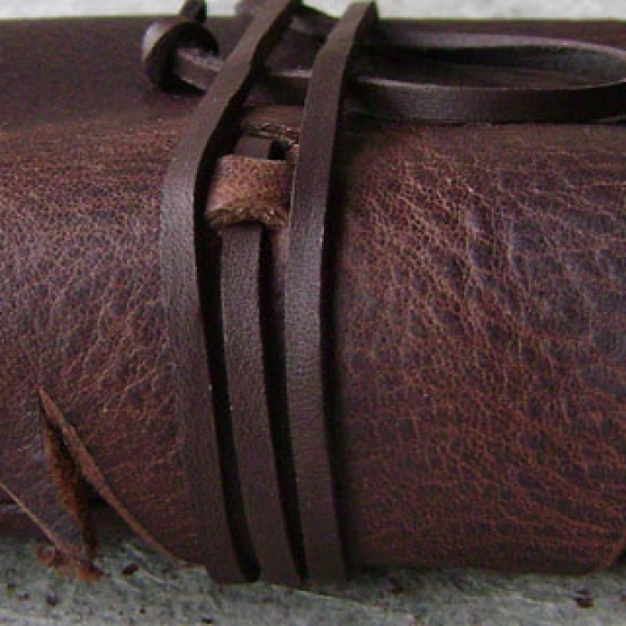 old world leather journal dsc00027.jpg