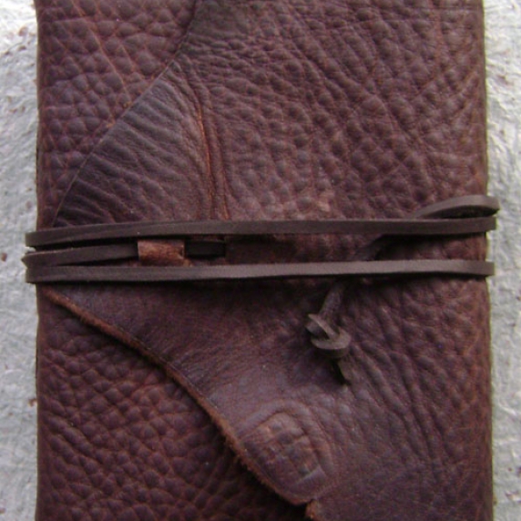 old world leather journal dsc00062.jpg