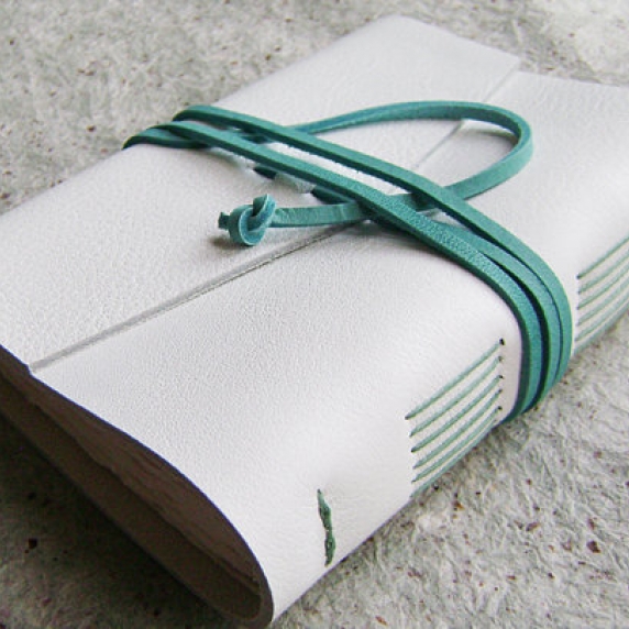 vintage style journal il_570xn.1022912074_r4wg.jpg